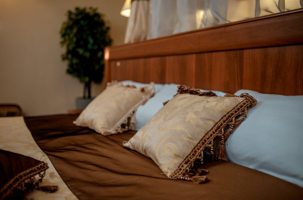 Фото Cronwell Ника центр