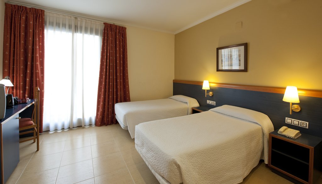 Фото Hotel Moderno Barcelona