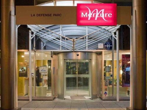 Гостиница Residence Mercure Paris la Defense Grande Arche в Нантере