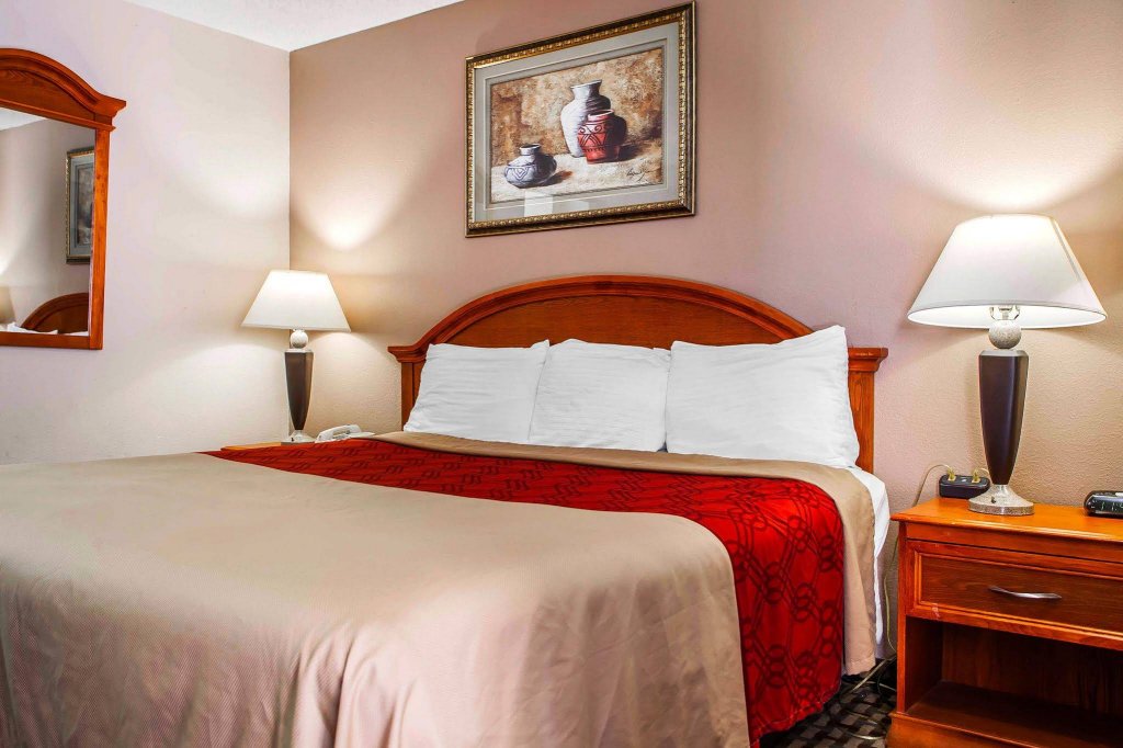 Фото Econo Lodge Mt Laurel