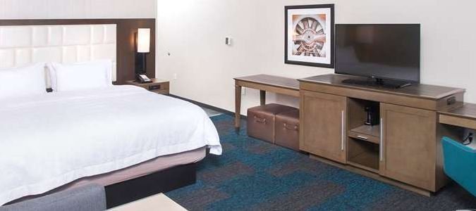 Фото Hampton Inn & Suites Lax El Segundo