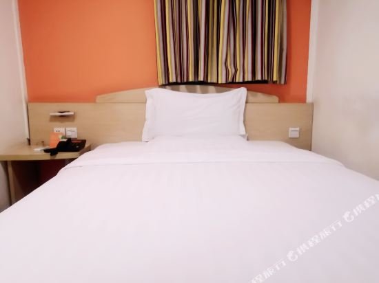 Фото 7 Days Inn Chongqing Liberation Monument Jiaochangkou Subway Station Branch