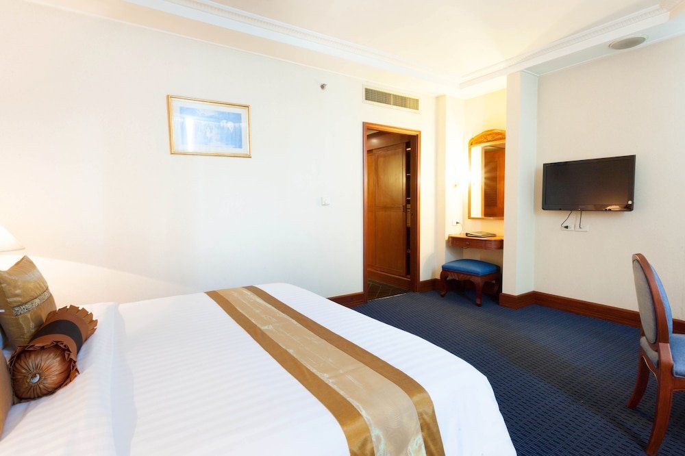 Фото Hotel Windsor Suites Bangkok