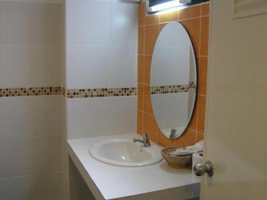 Hotel Baan Glang Soi, Bangkok, photo