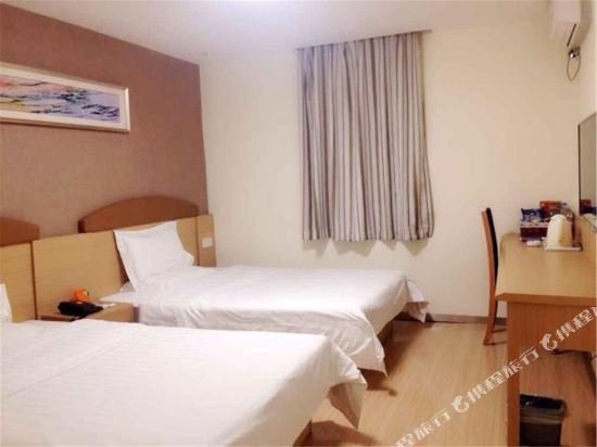 Фото 7 Days Inn Chongqing Nanping Pedestrian Street Branch