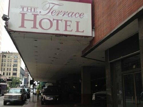 Гостиница Terrance Cincinnati в Цинциннати