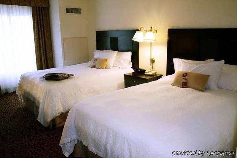 Фото Hampton Inn Kingston