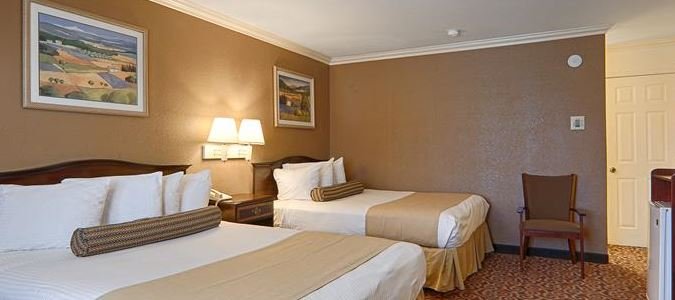 Фото SureStay Hotel by Best Western Hollister