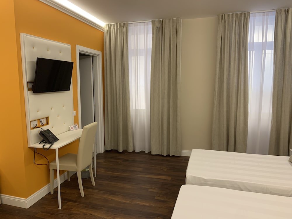 Фото 7 Bell's House