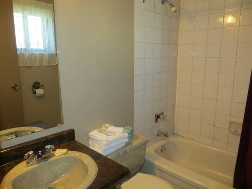 Фото Oyo Hotel Niagara Falls, On - Fallsview