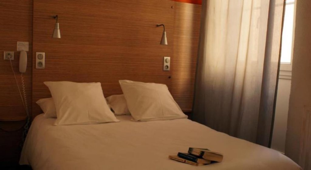 Фото Hôtel Edmond Rostand