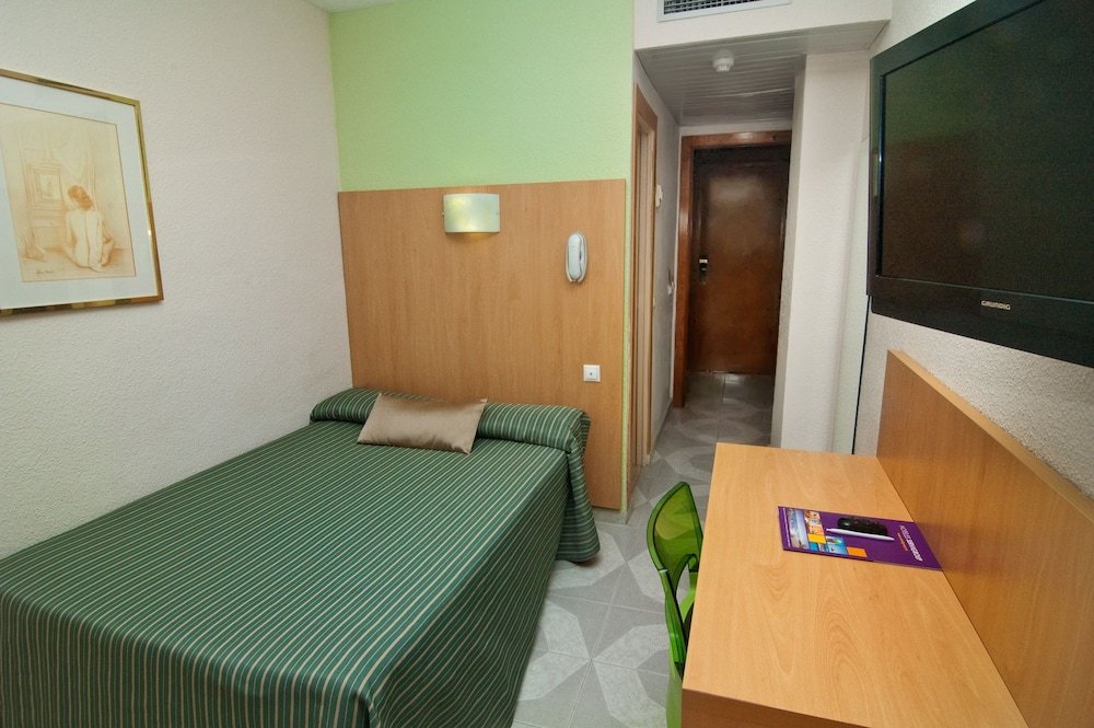 Фото Hotel Servigroup Pueblo Benidorm