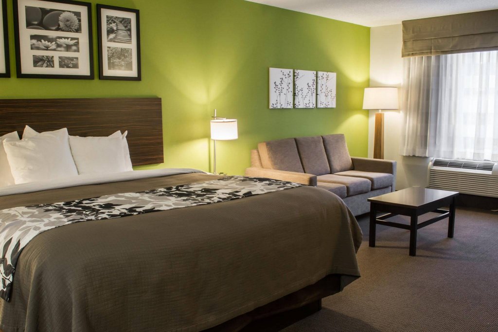 Фото Sleep Inn And Suites