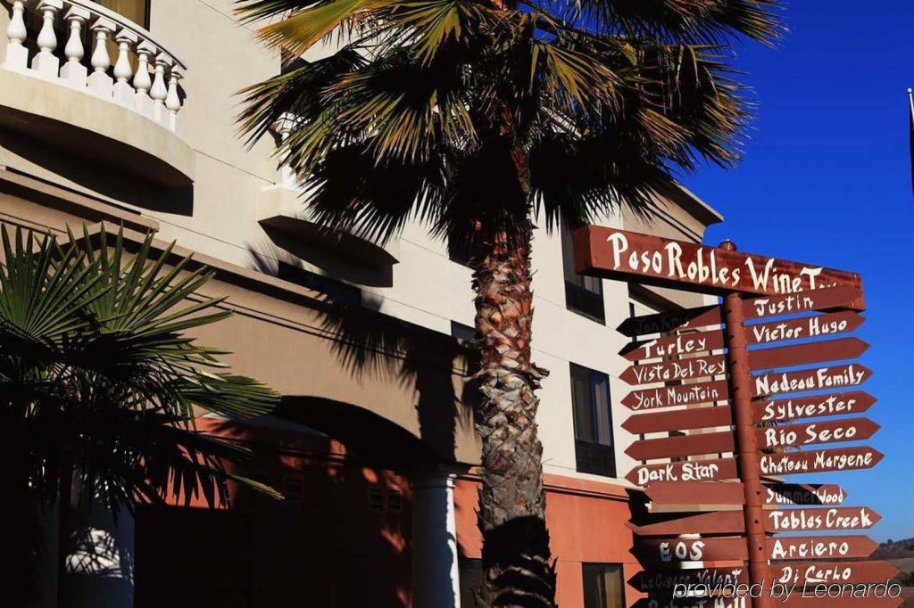 Фото Hampton Inn & Suites Paso Robles