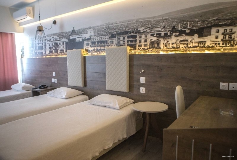 Фото Metropolitan Hotel