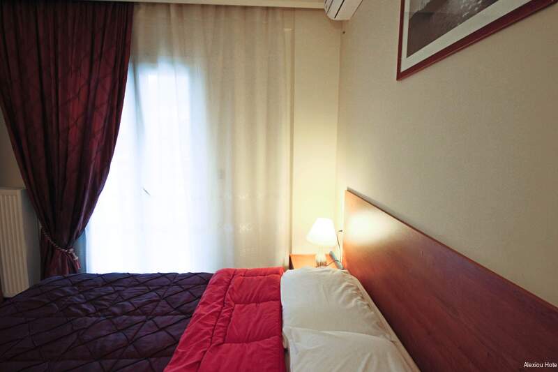 Фото Alexiou Hotel