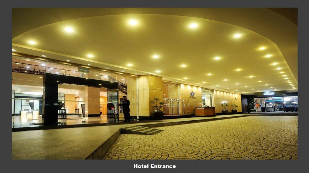 Фото отеля 2