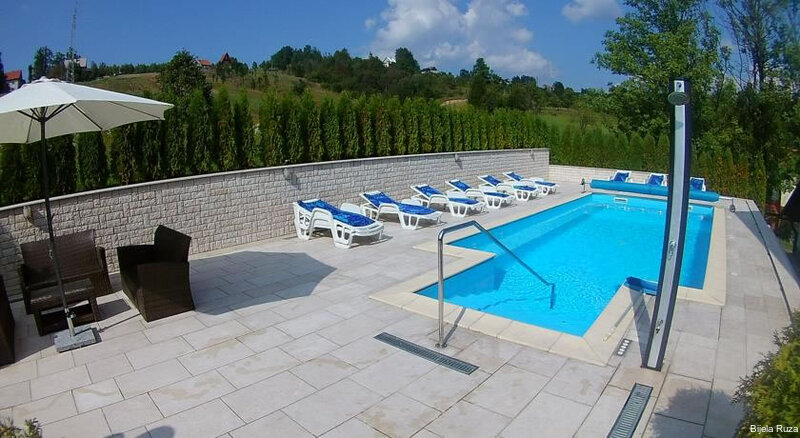 Фото Bijela Ruza