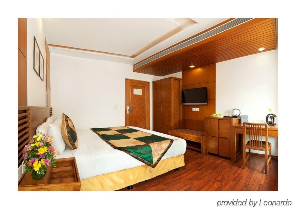 Фото Oyo Townhouse 011 Esplanade