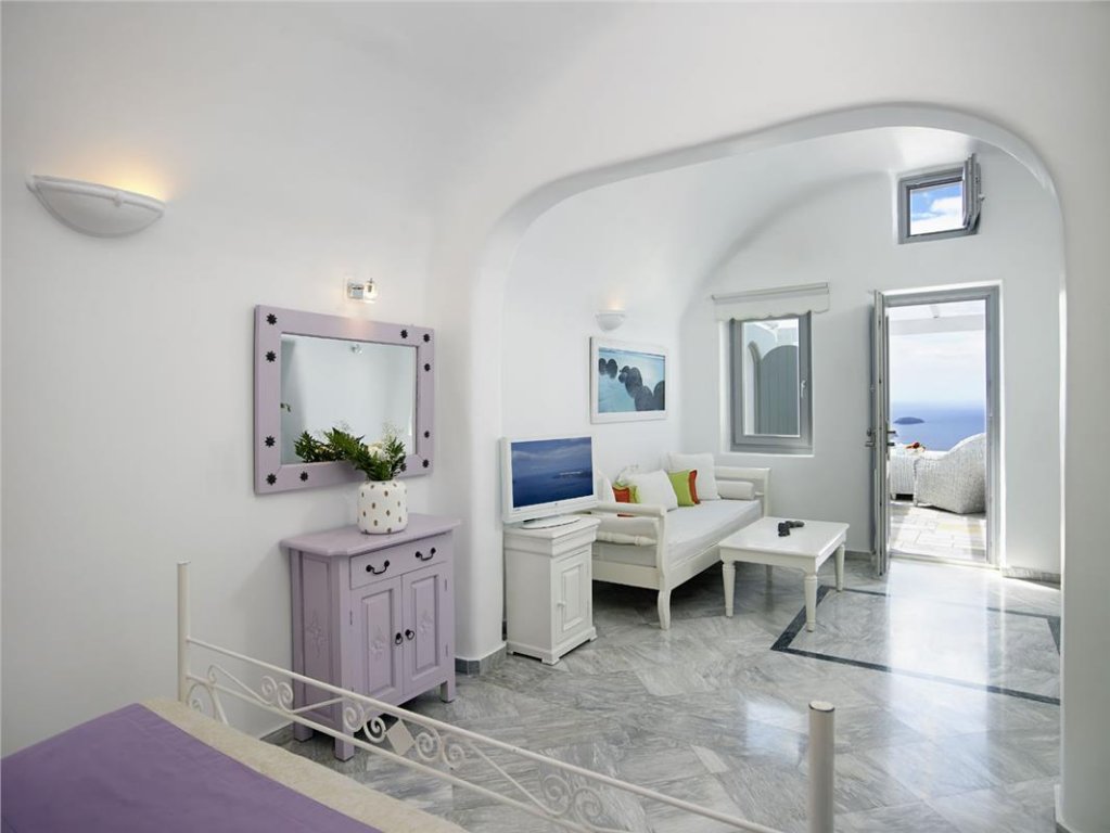 Фото Iliovasilema Hotel & Suites