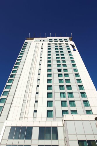 Гостиница Radisson Blu Hotel Cardiff в Кардиффе