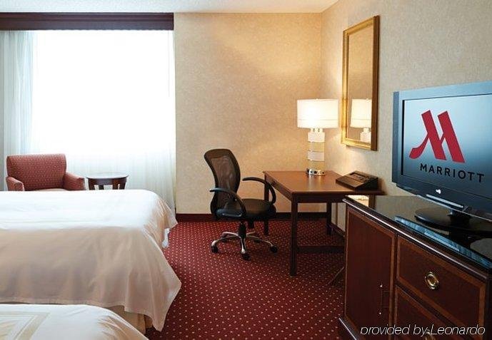 Фото Marriott Columbus Northwest