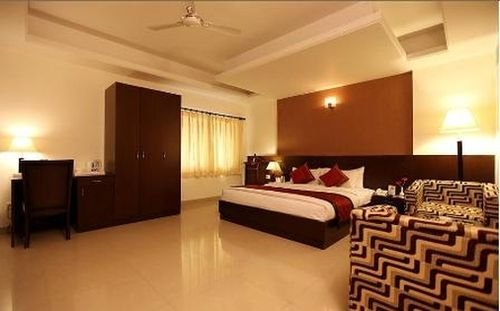 Фото Hotel Impress