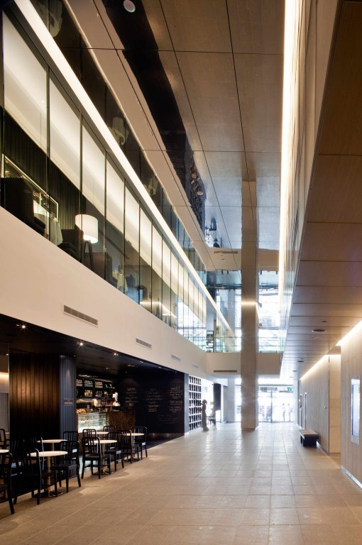 Фото Hilton Surfers Paradise Hotel & Residences