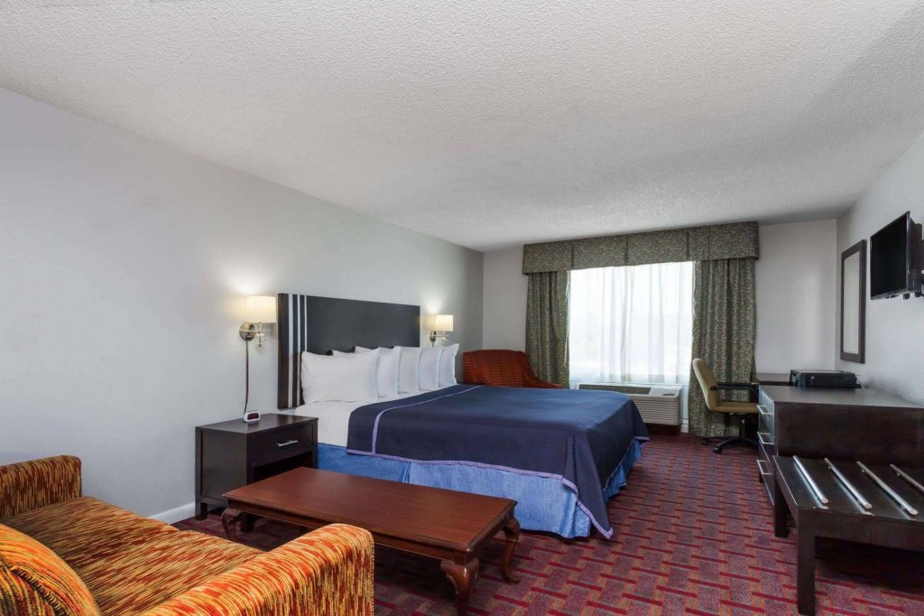 Фото Quality Inn Orlando