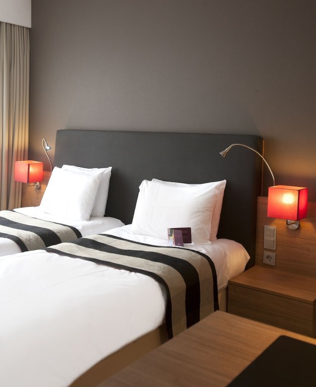 Фото Mercure Hotel Den Haag Central