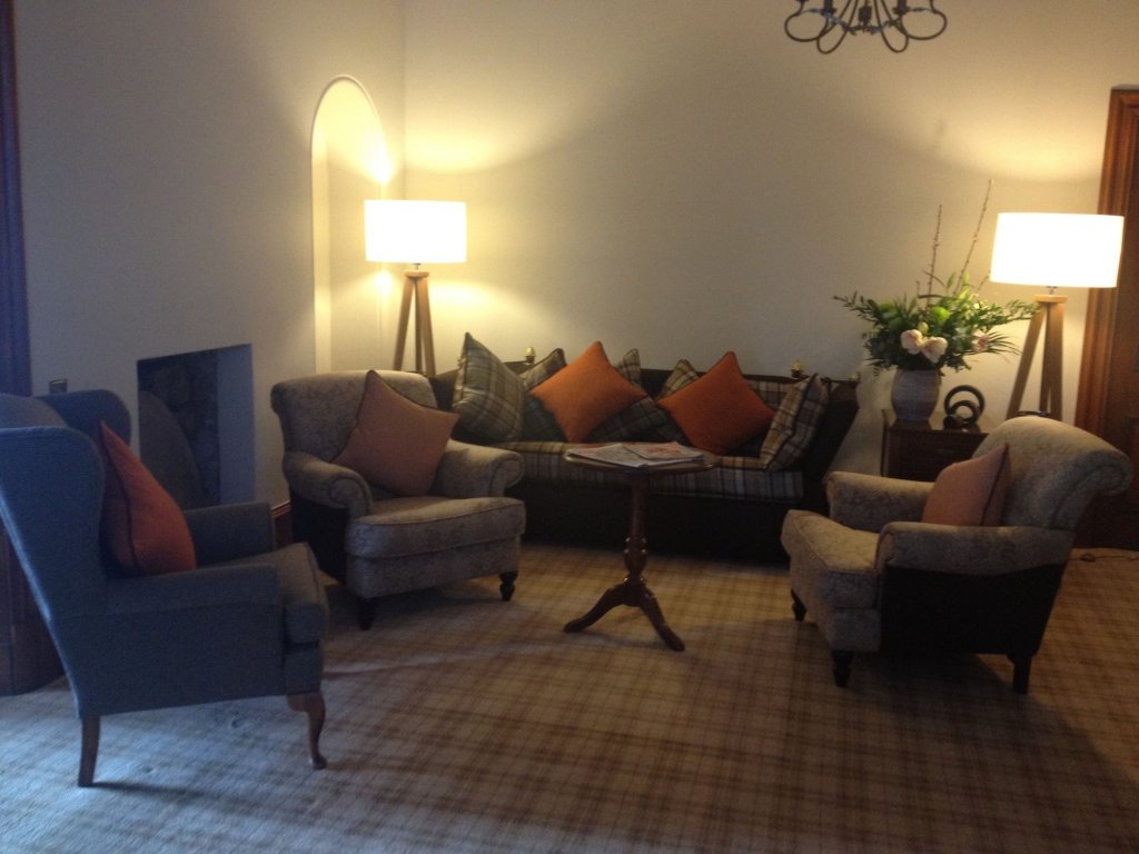 Фото Craigmhor Lodge & Courtyard