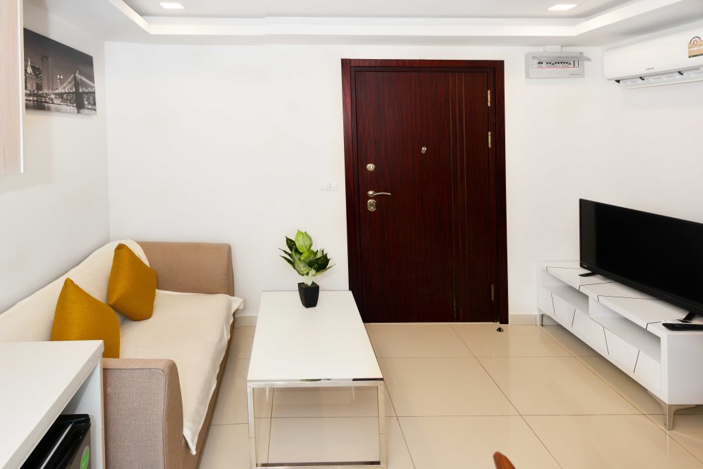 Фото Апартаменты Arcadia Beach Resort Condo