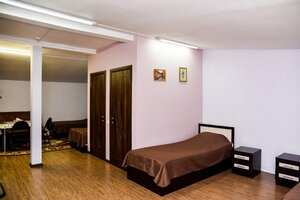 Rееf (Orenburg, ulitsa Mekhanizatorov, 24А), hotel