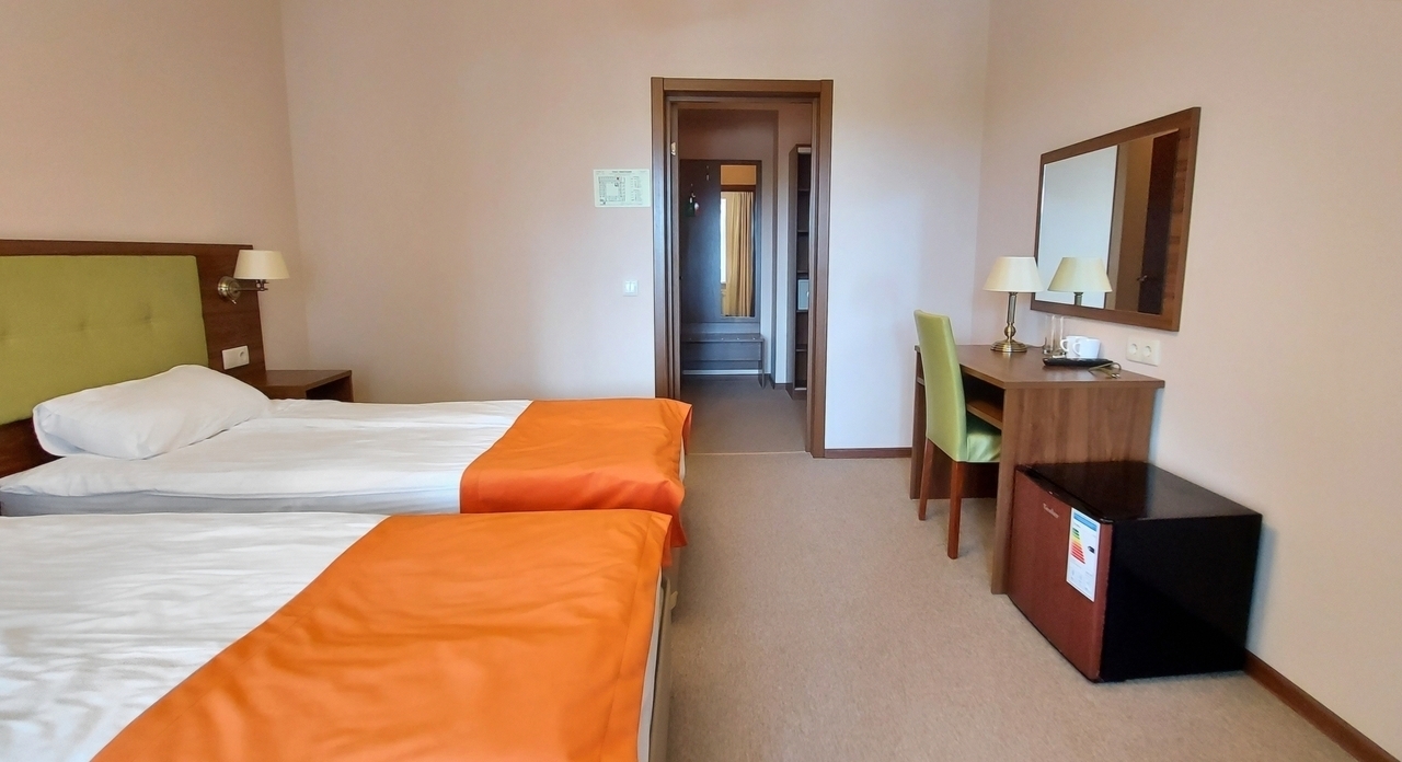 Фото отеля 2