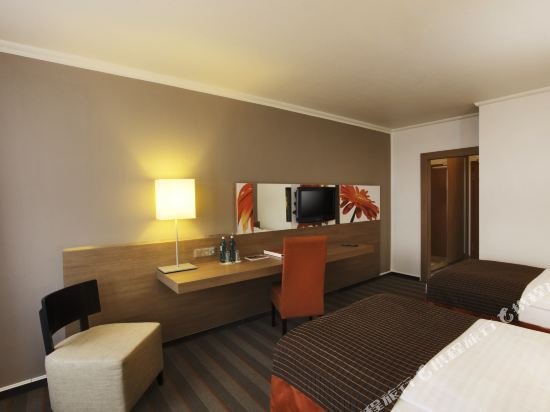 Фото H4 Hotel Frankfurt Messe