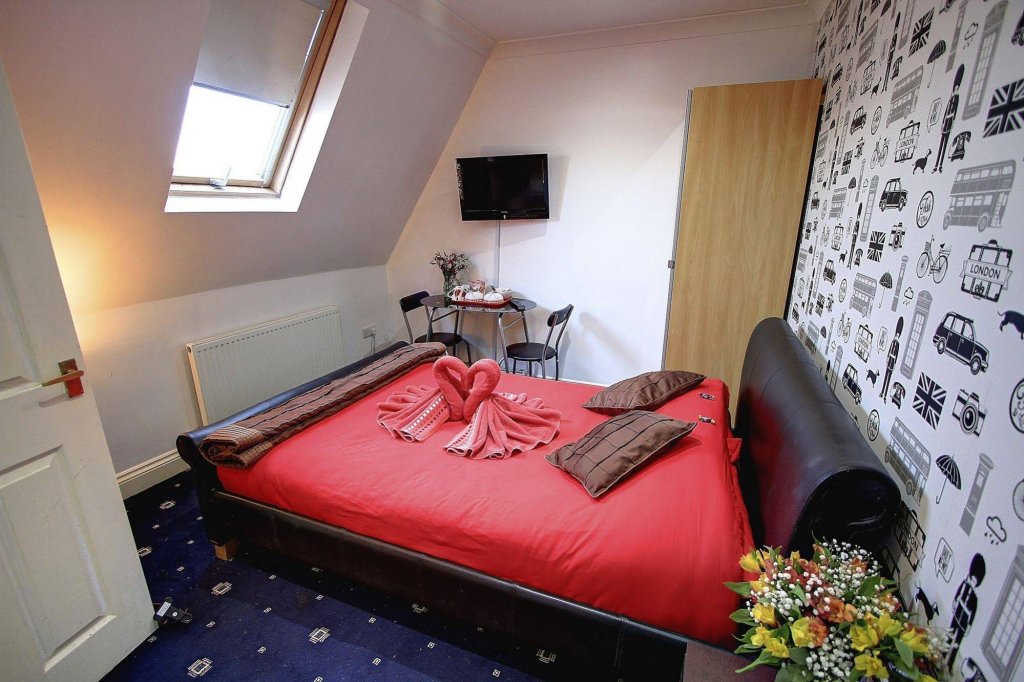 Фото отеля 2