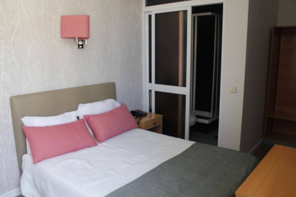 Фото Guest House Porto Clerigus