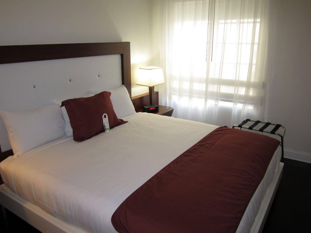 Фото Harrison Hotel South Beach