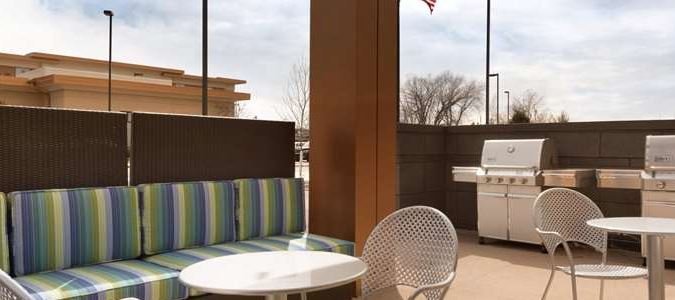 Фото Home2 Suites by Hilton Milwaukee Airport
