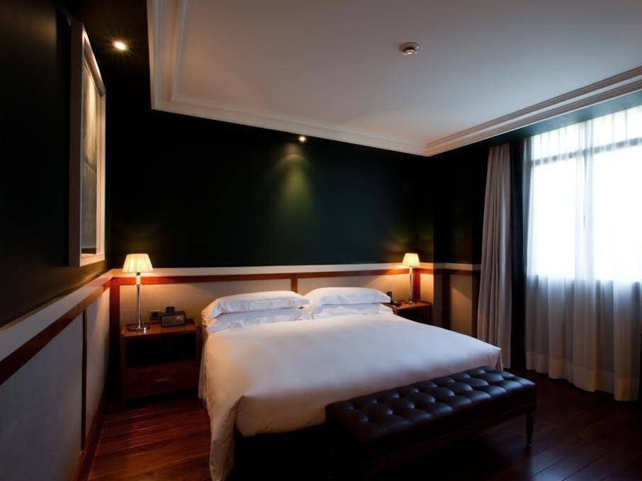 Фото Hotel 1898