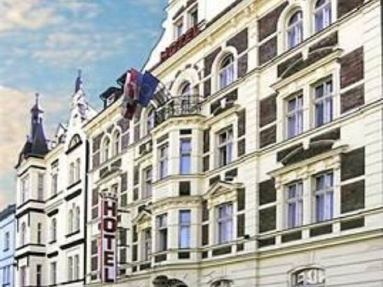 Фото отеля 1