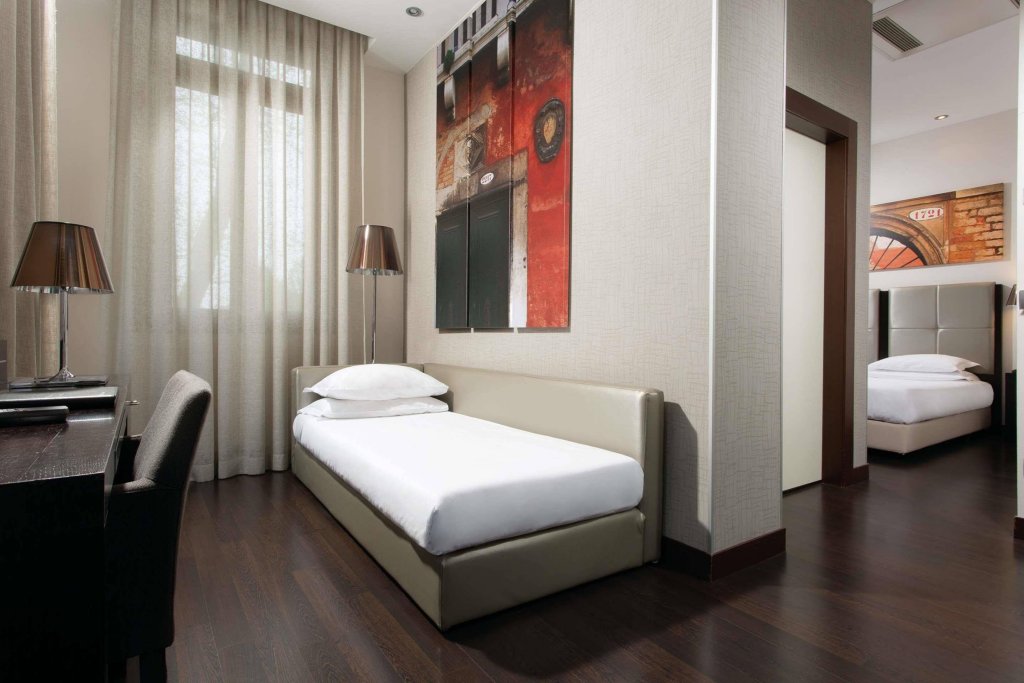 Фото Hotel Indigo Venice Sant'Elena