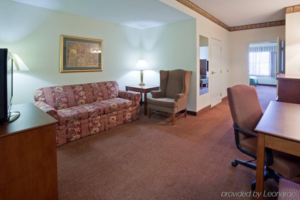 Фото Country Inn & Suites by Radisson, Coralville, Ia
