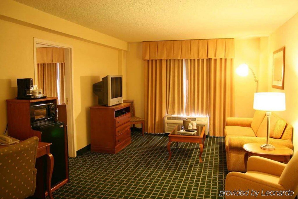 Фото Hampton Inn Louisville Downtown