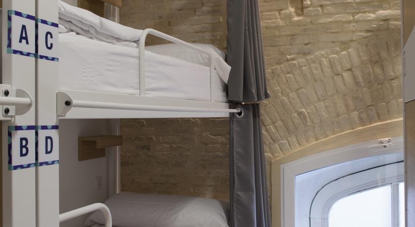 Фото Up Hostel Valencia