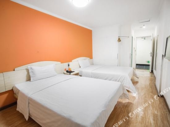 Фото 7 Days Inn Chongqing Liberation Monument Jiaochangkou Subway Station Branch