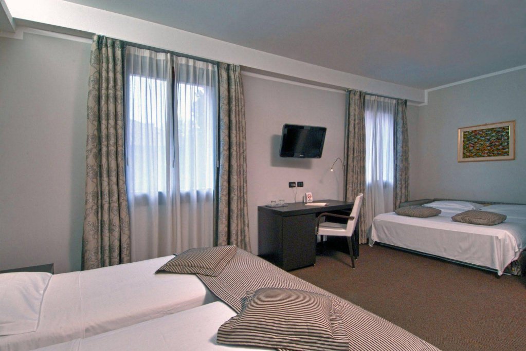 Фото Hotel Villa Pannonia