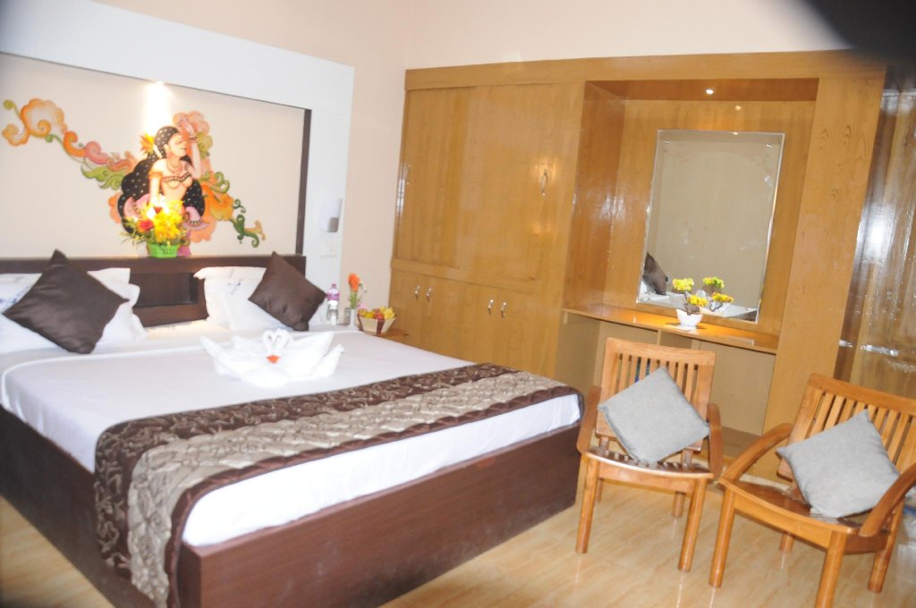 Фото Black Beach Resort