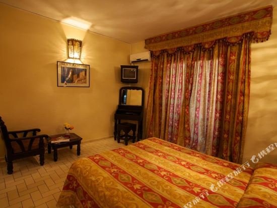 Фото Hotel Amalay