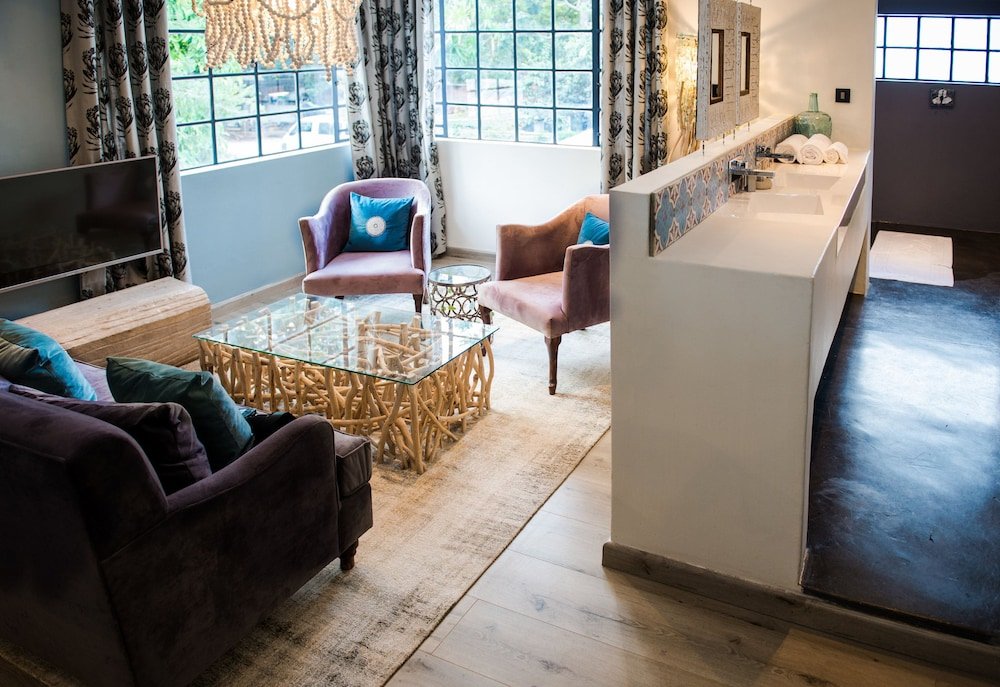 Фото Latitude 13 Degrees